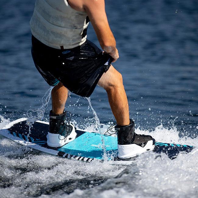 RONIX DISTRICT WAKEBOARD - Cottage Toys - Peterborough - Ontario - Canada