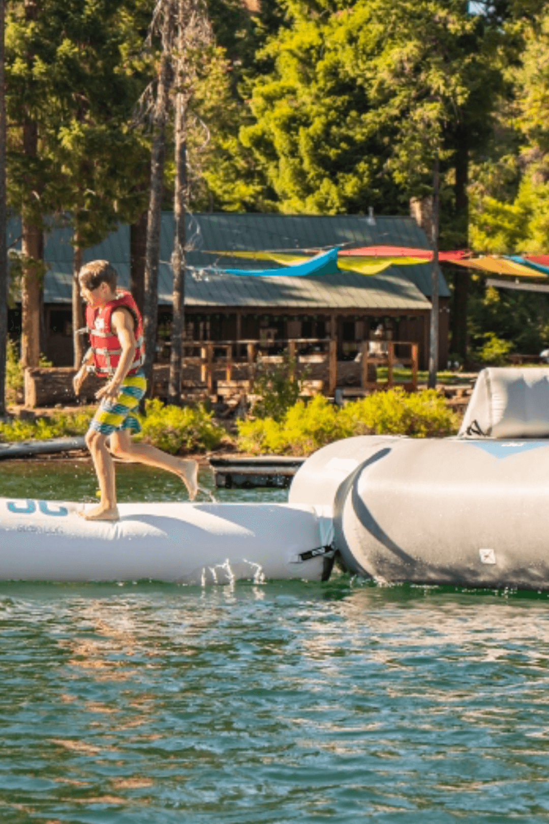 AQUAGLIDE RICOCHET 16' BOUNCER WATER PARK