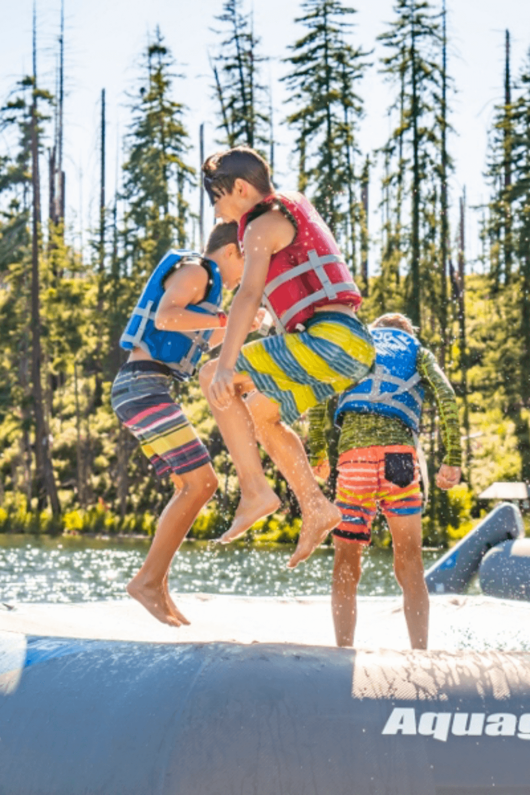 AQUAGLIDE RICOCHET 16' BOUNCER WATER PARK