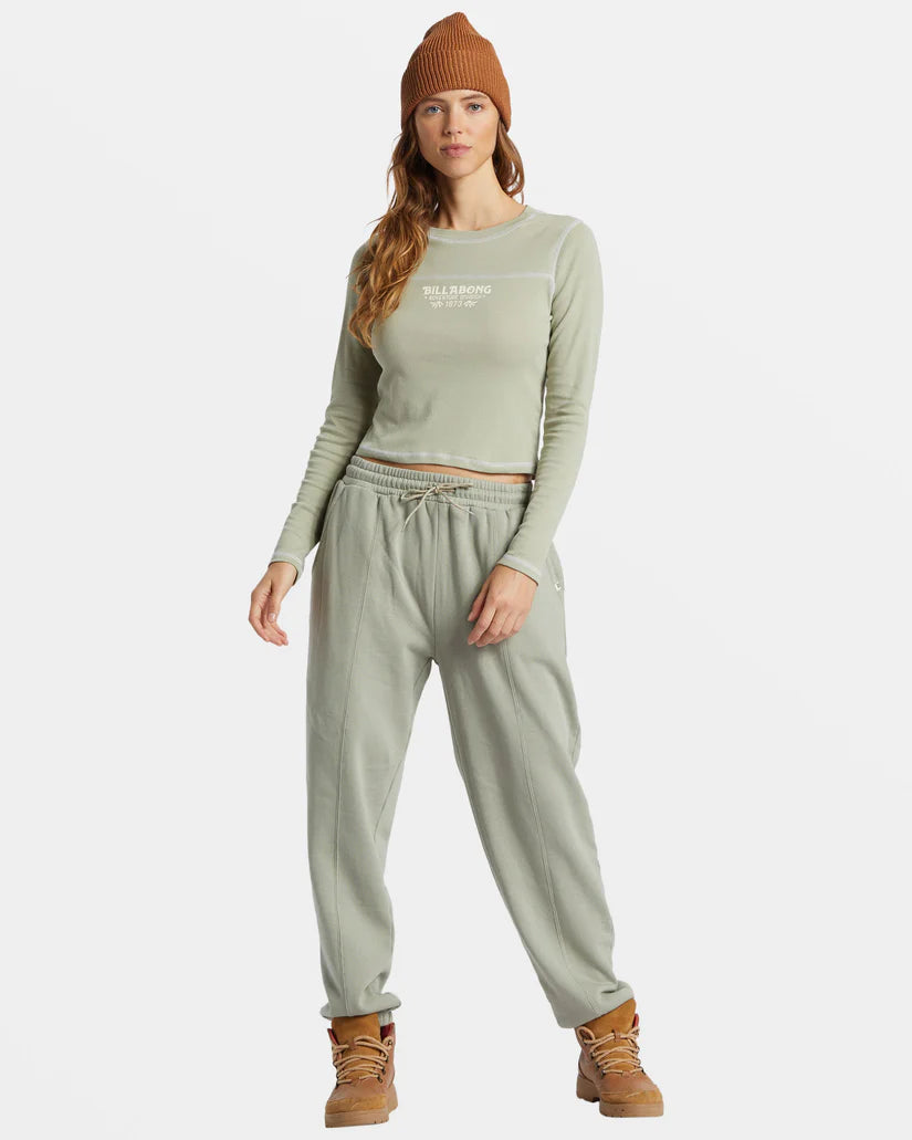 BILLA HIKE DATE SWEATPANT