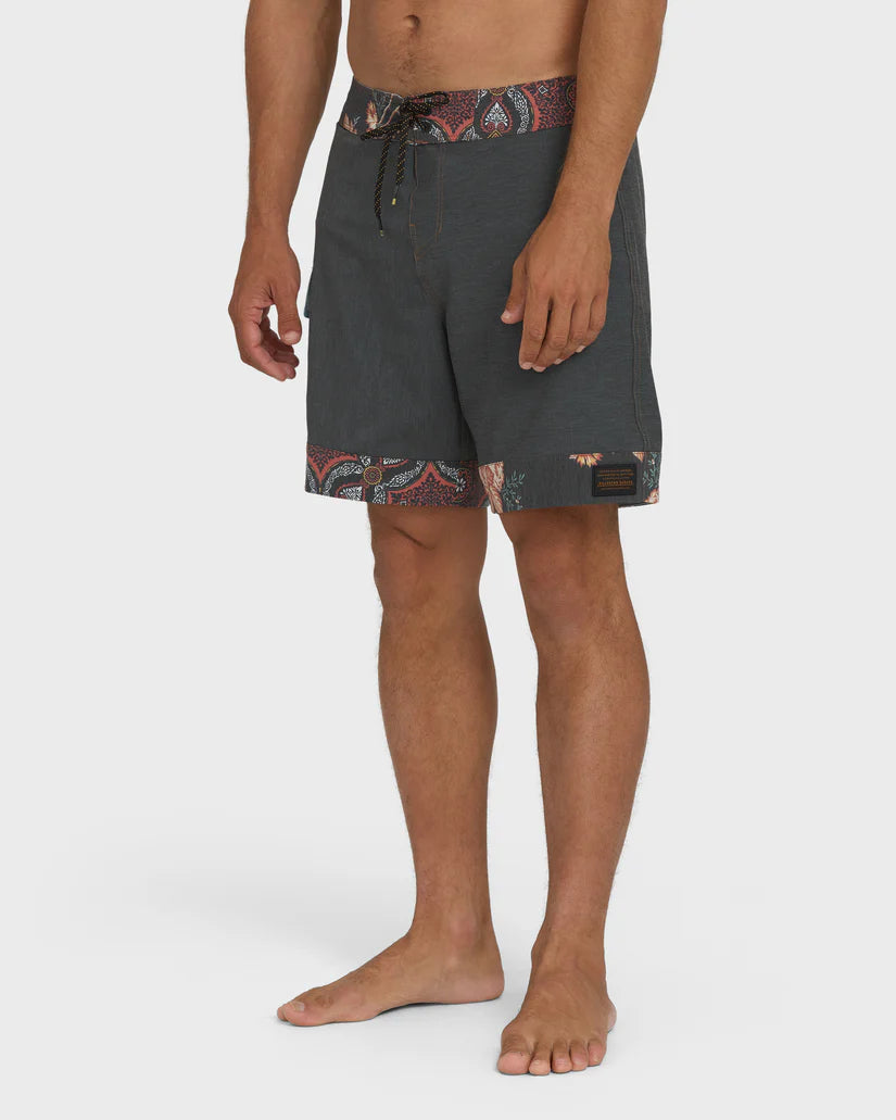 BILLABONG GLIDE GARAGE PRO BOARDSHORTS