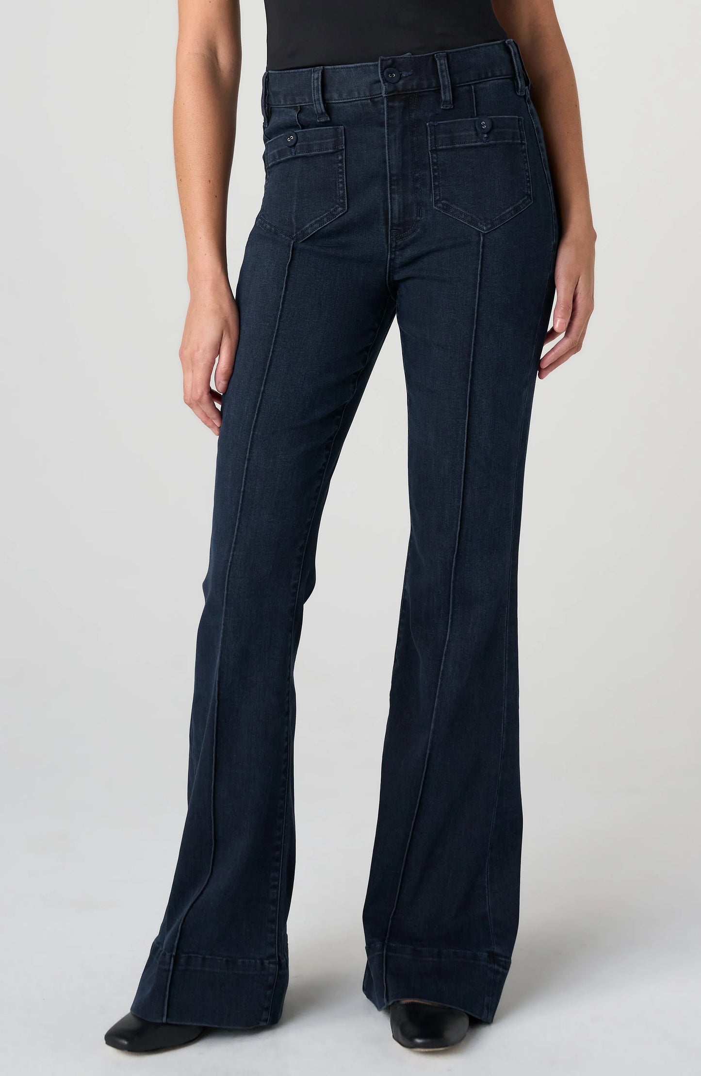 LIVERPOOL HANNAH HIGH RISE FLARE JEANS WITH PATCH POCKETS