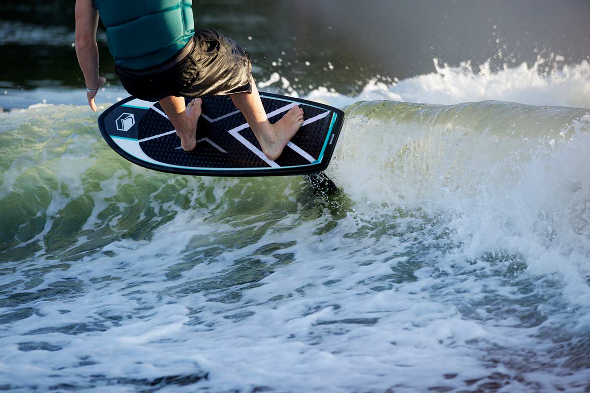 LIQUID FORCE X FOIL BOARD 2026