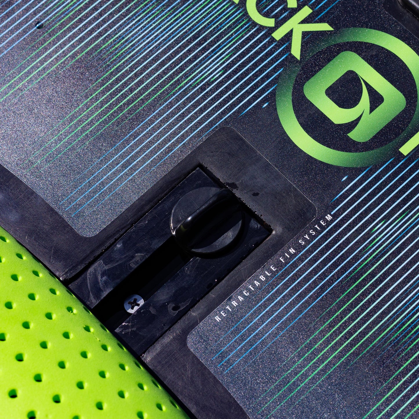 O'BRIEN BLACK MAGIC KNEEBOARD WITH FINS