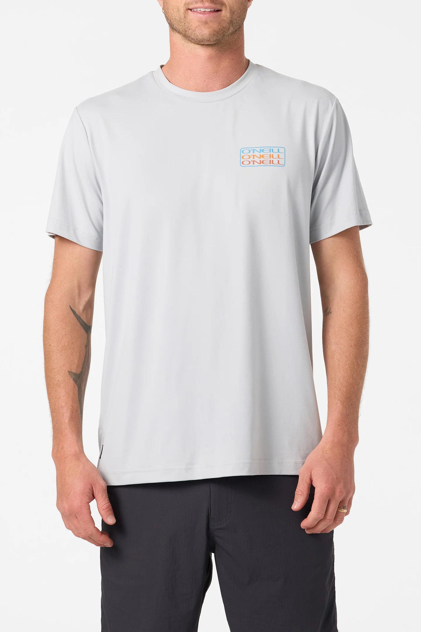 TRIPLE STACK UPF SS TEE