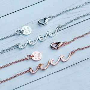 PURE V DELICATE WAVE NECKLACE
