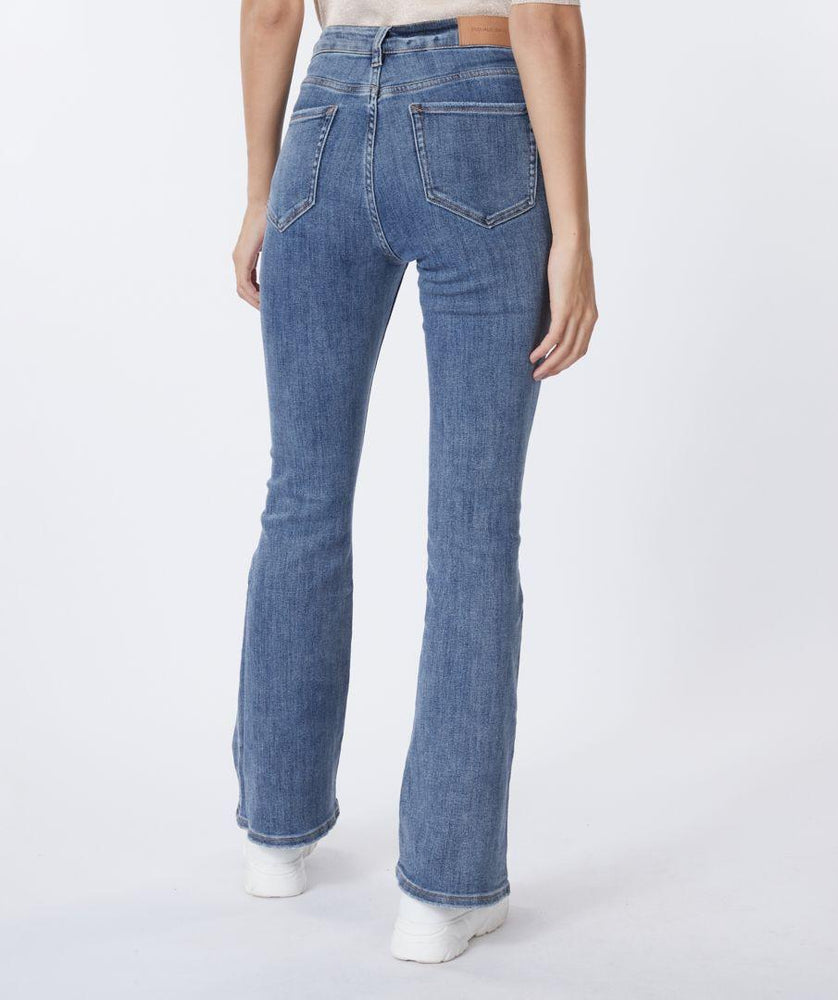 
            
                Load image into Gallery viewer, ESQUALO TROUSERS FLARED JEAN
            
        